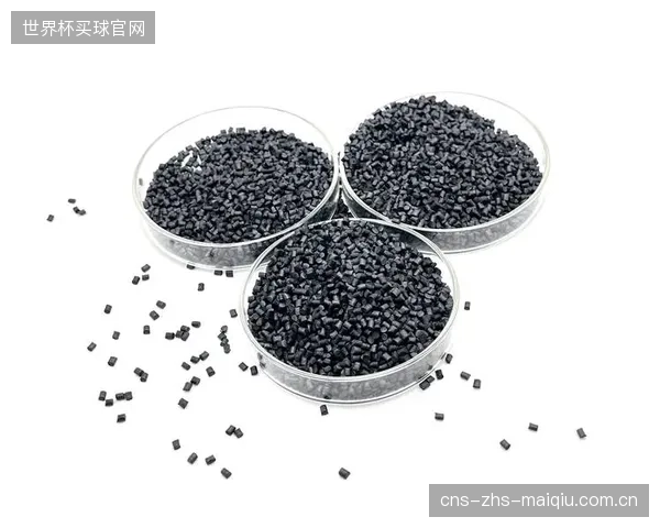 核心壁垒重定义：当M50J碳纤维普及后，对热固性树脂固化工艺的深度理解与控制正成为品牌真正的护城河